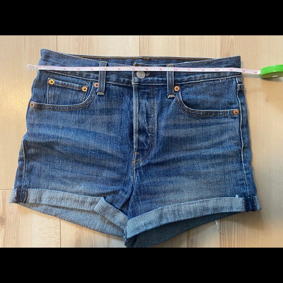 Levi’s shorts - Picture 5 of 5